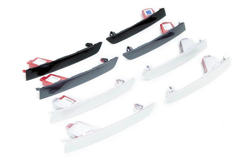 IND Painted Rear Reflector Set - BMW / G07 / X7