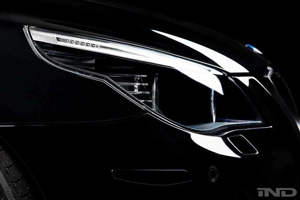 IND Painted Front Reflector Set - BMW / E60 / M5