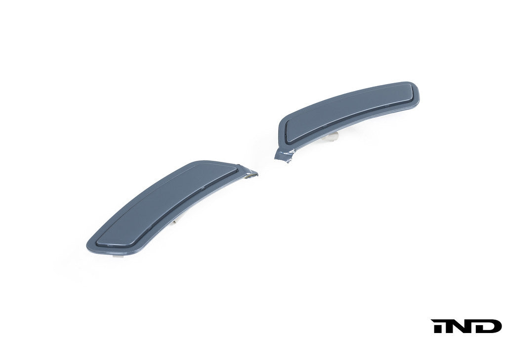 IND Painted Front Reflector Set - BMW I20 Ix