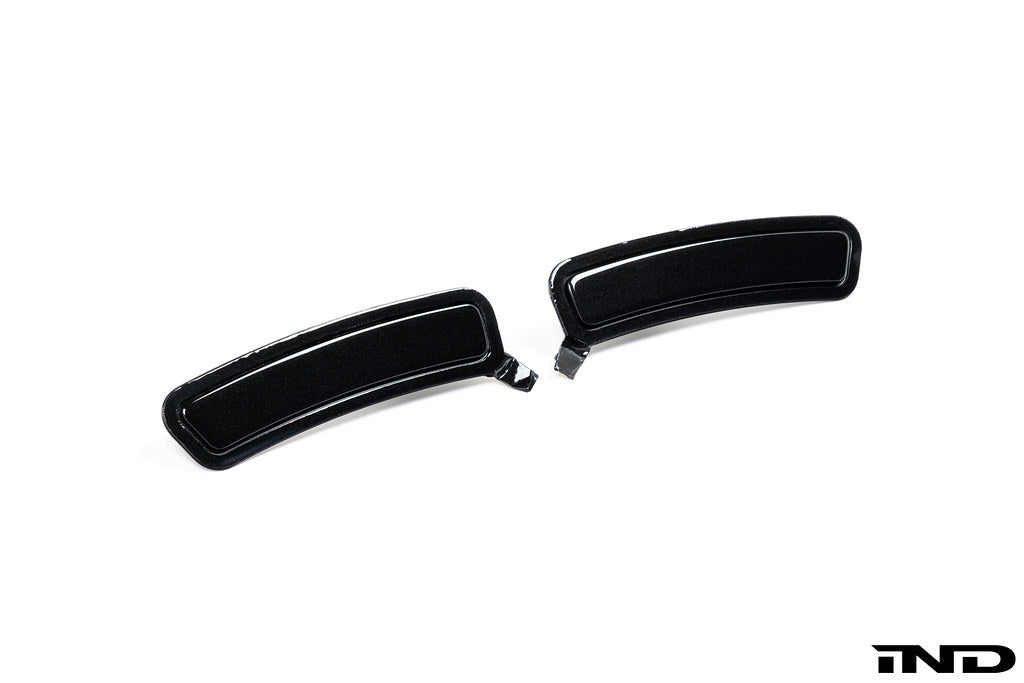 IND Painted Rear Reflector Set - BMW G70 7-Series