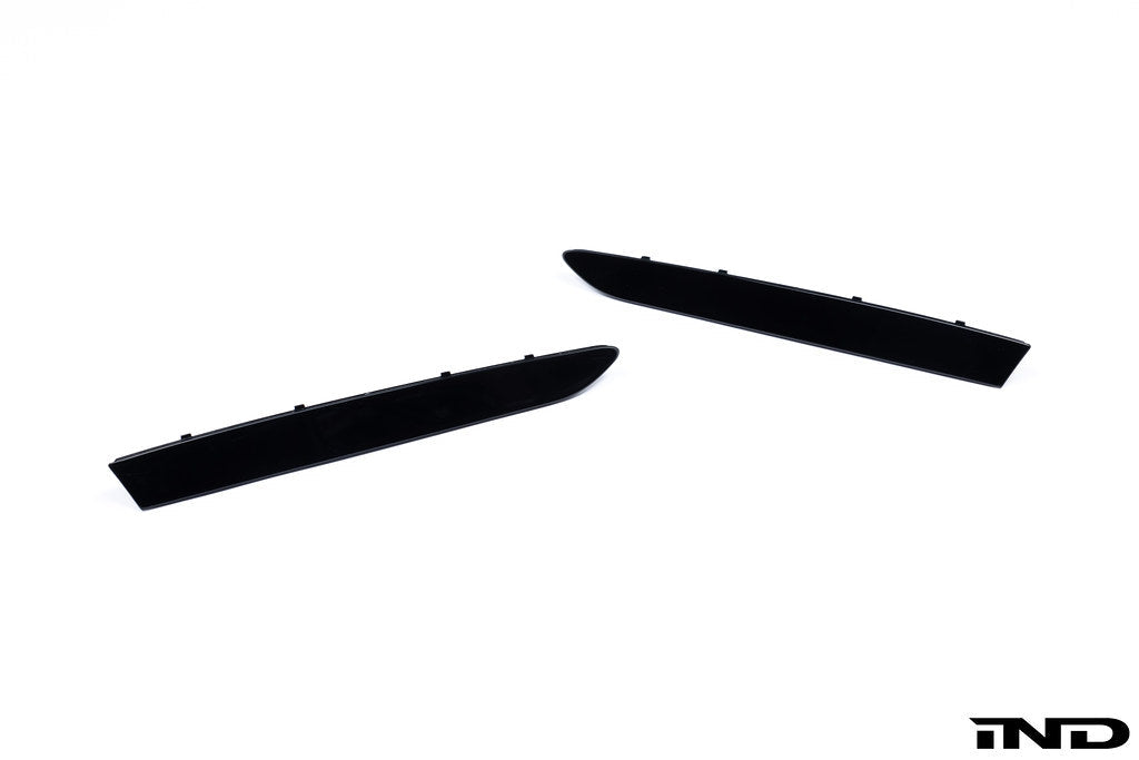IND Painted Rear Reflector Set - BMW G09 XM