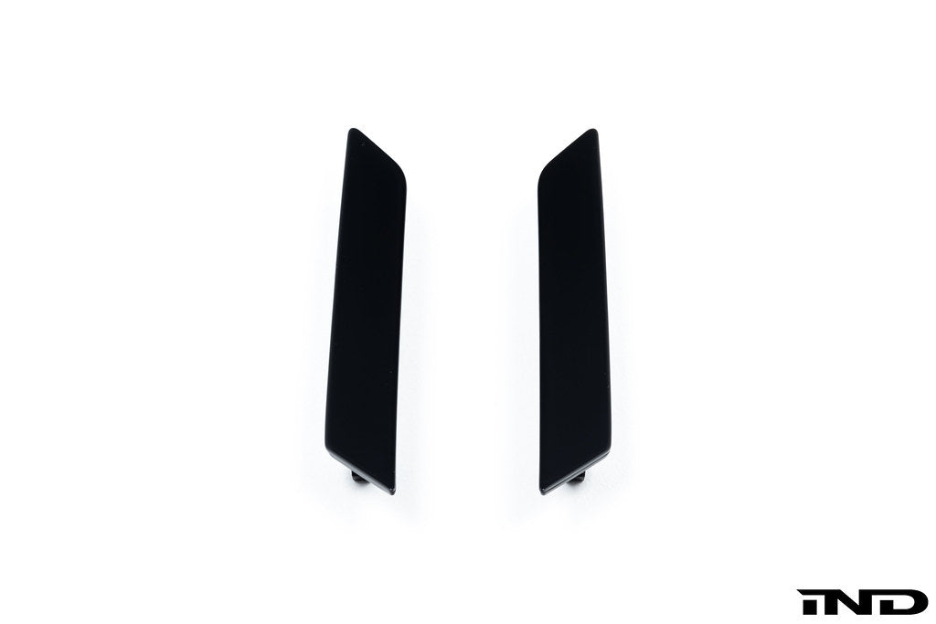 IND Painted Rear Bumper Reflector Set - BMW / G90 / G99 / M5