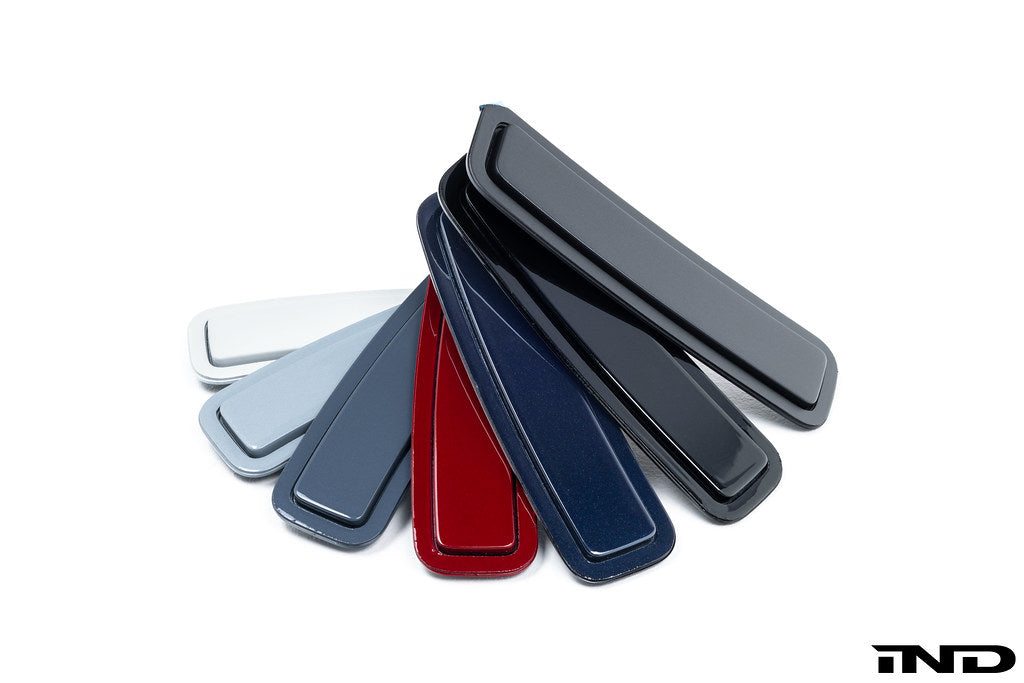 IND Painted Rear Arch Reflector Set - BMW G99 M5 Touring