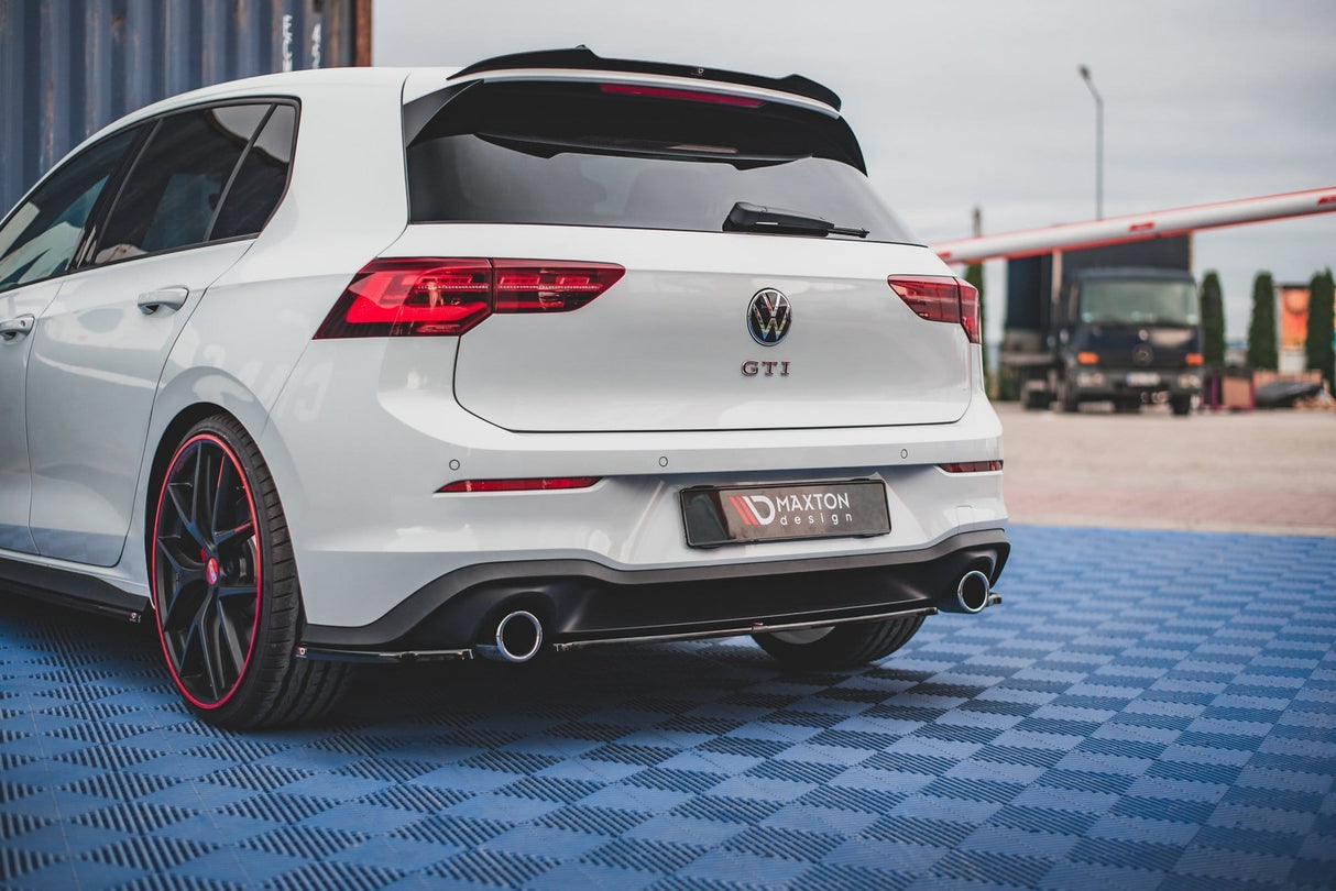 Maxton Design Central Rear Splitter Volkswagen Golf Mk8 GTi