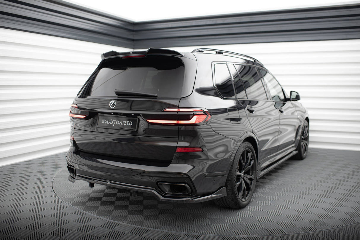 Maxton Design Central Rear Splitter (With Vertical Bars) BMW X7 M-Pack G07 Facelift