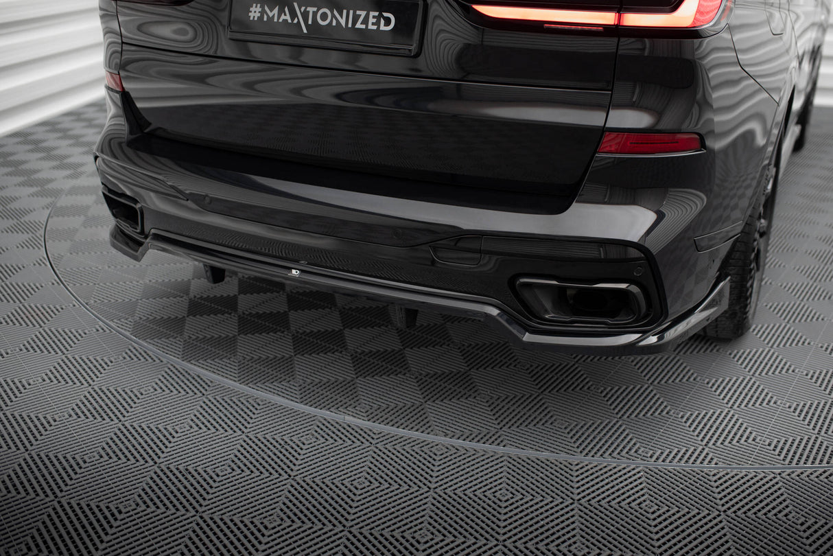 Maxton Design Central Rear Splitter (With Vertical Bars) BMW X7 M-Pack G07 Facelift