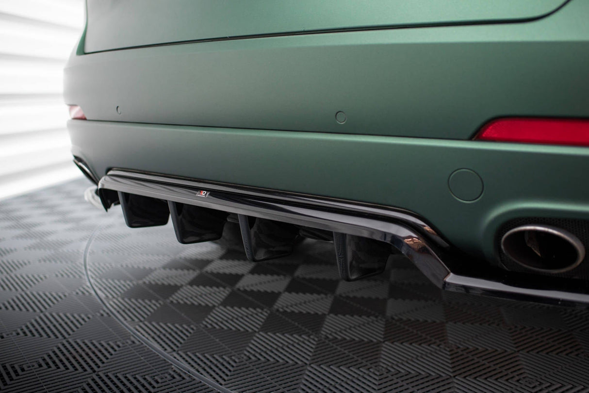 Maxton Design Central Rear Splitter (With Vertical Bars) - Maserati Levante Mk1