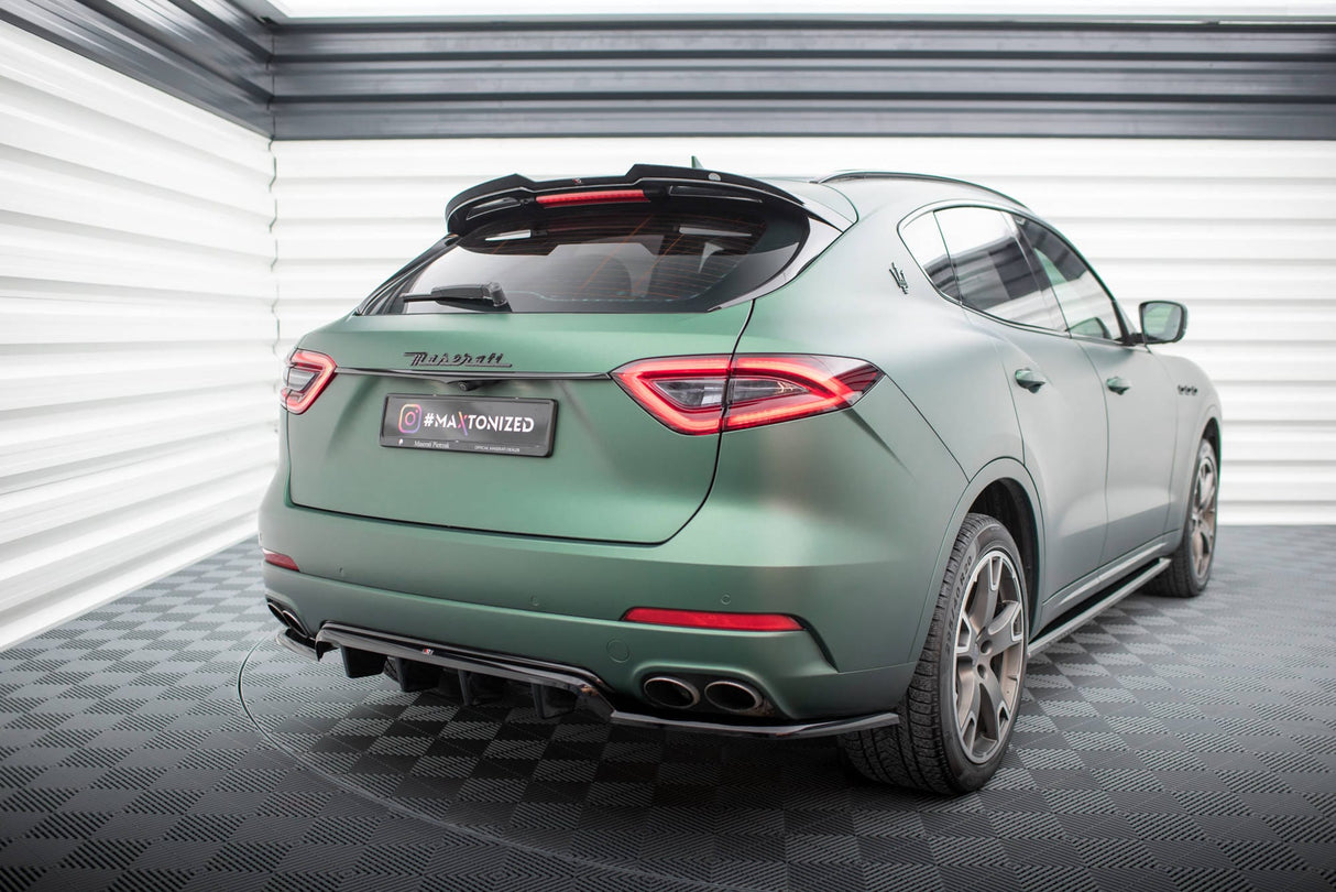 Maxton Design Central Rear Splitter (With Vertical Bars) - Maserati Levante Mk1