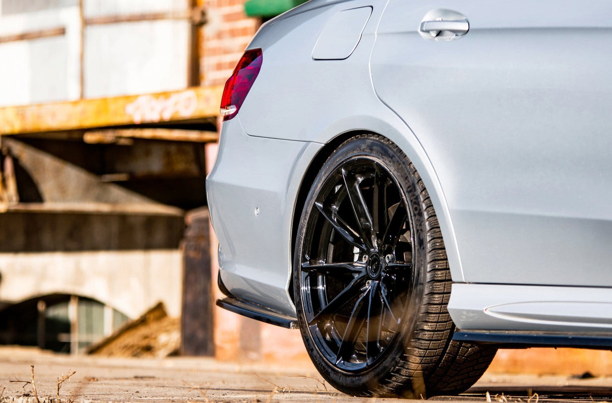 Maxton Design Central Rear Splitter (With Vertical Bars) Mercedes-Benz E63 AMG Sedan W212 Facelift