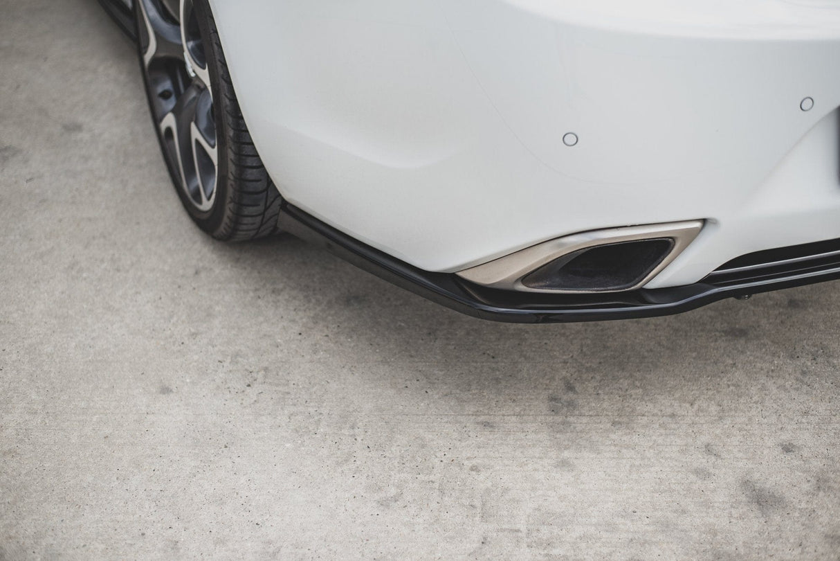 Maxton Design Central Rear Splitter (With Vertical Bars) Buick Regal GS