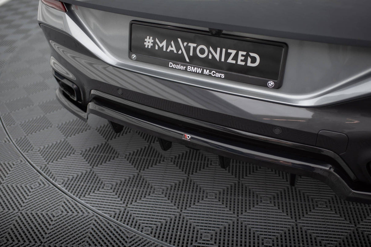 Maxton Design Central Rear Splitter (With Vertical Bars) V.1 BMW X6 M-Pack G06 Facelift