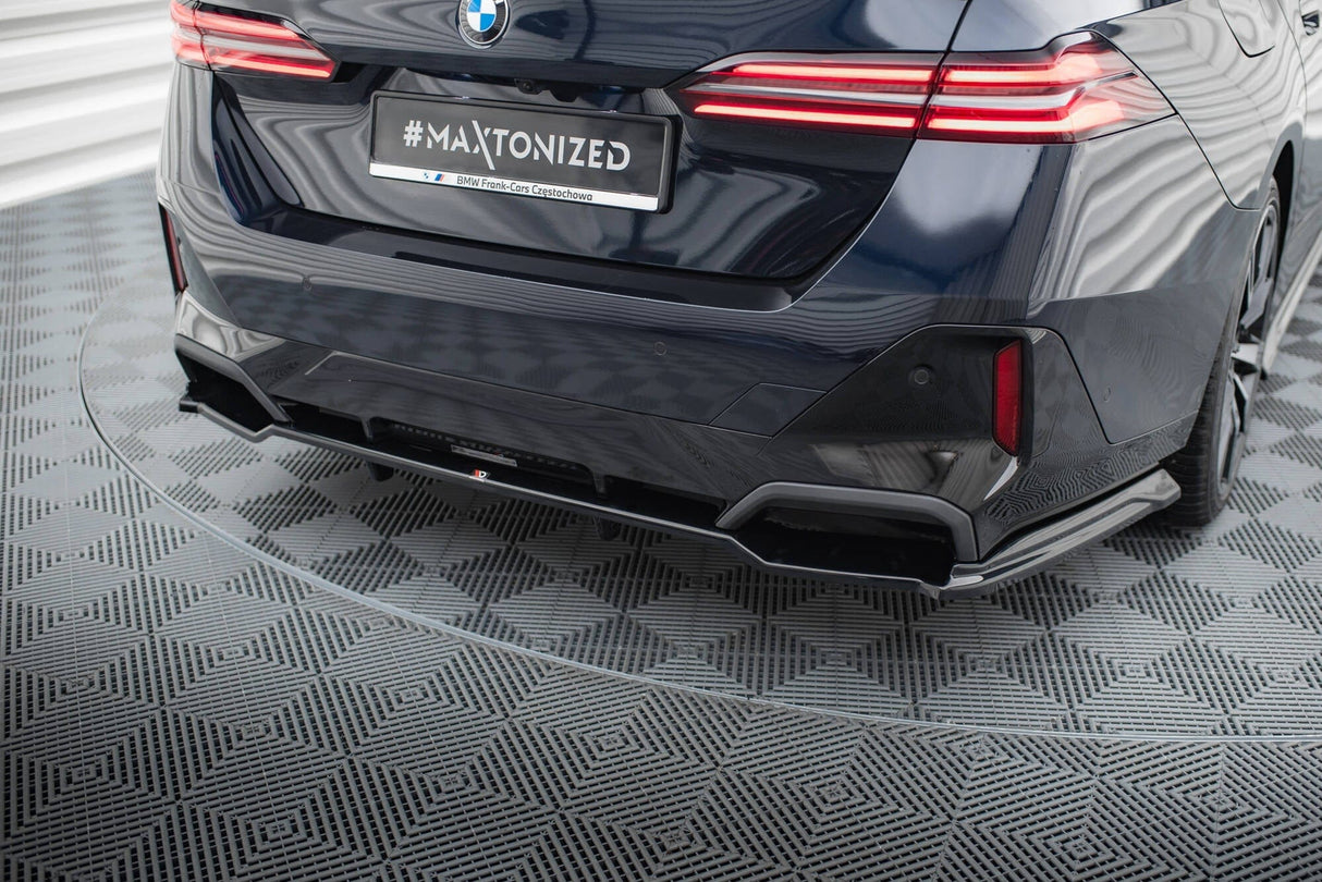 Maxton Design Central Rear Splitter (With Vertical Bars) V.2 BMW 5 M-Pack G60