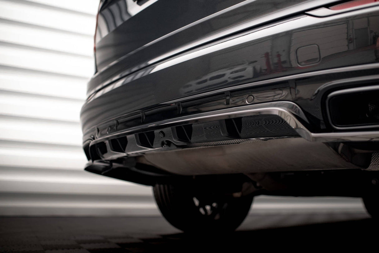 Maxton Design Central Rear Splitter (With Vertical Bars) Volvo Xc90 R-Design Mk2 Facelift