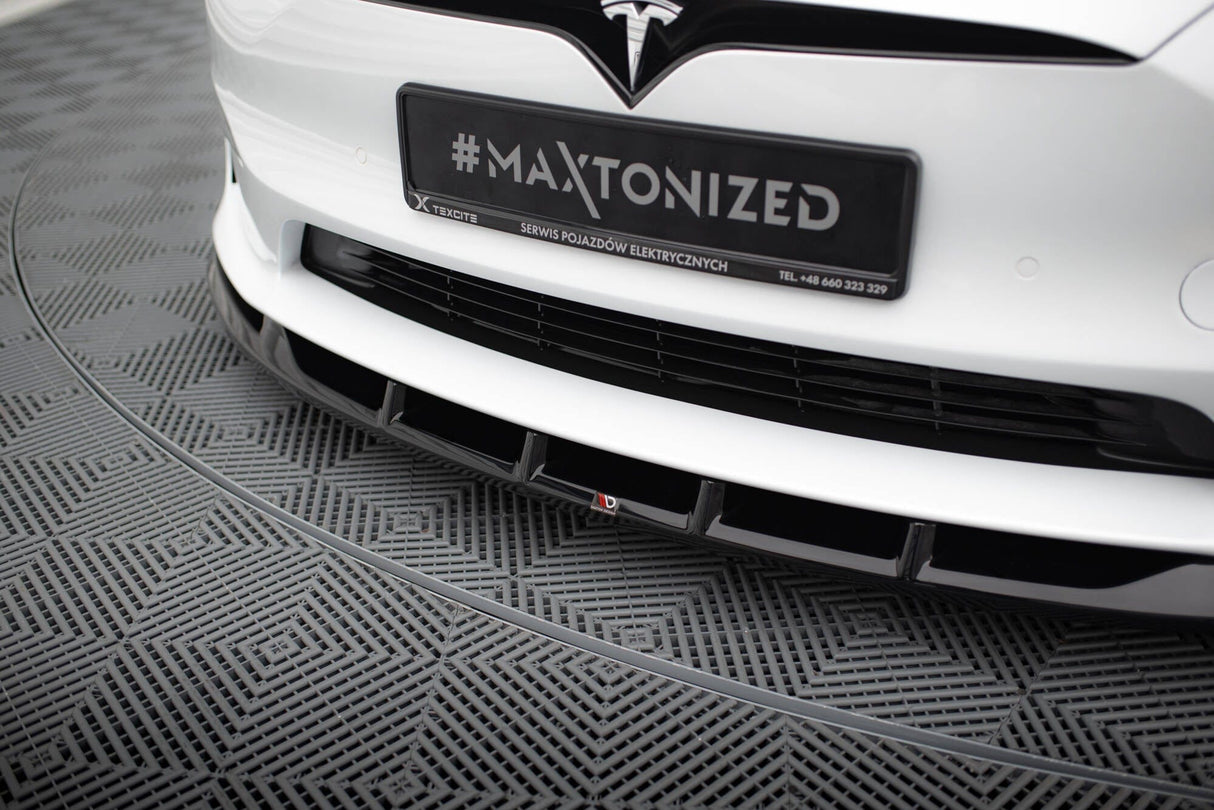 Maxton Design Front Splitter V.3 Tesla Model S Plaid MK1 Facelift