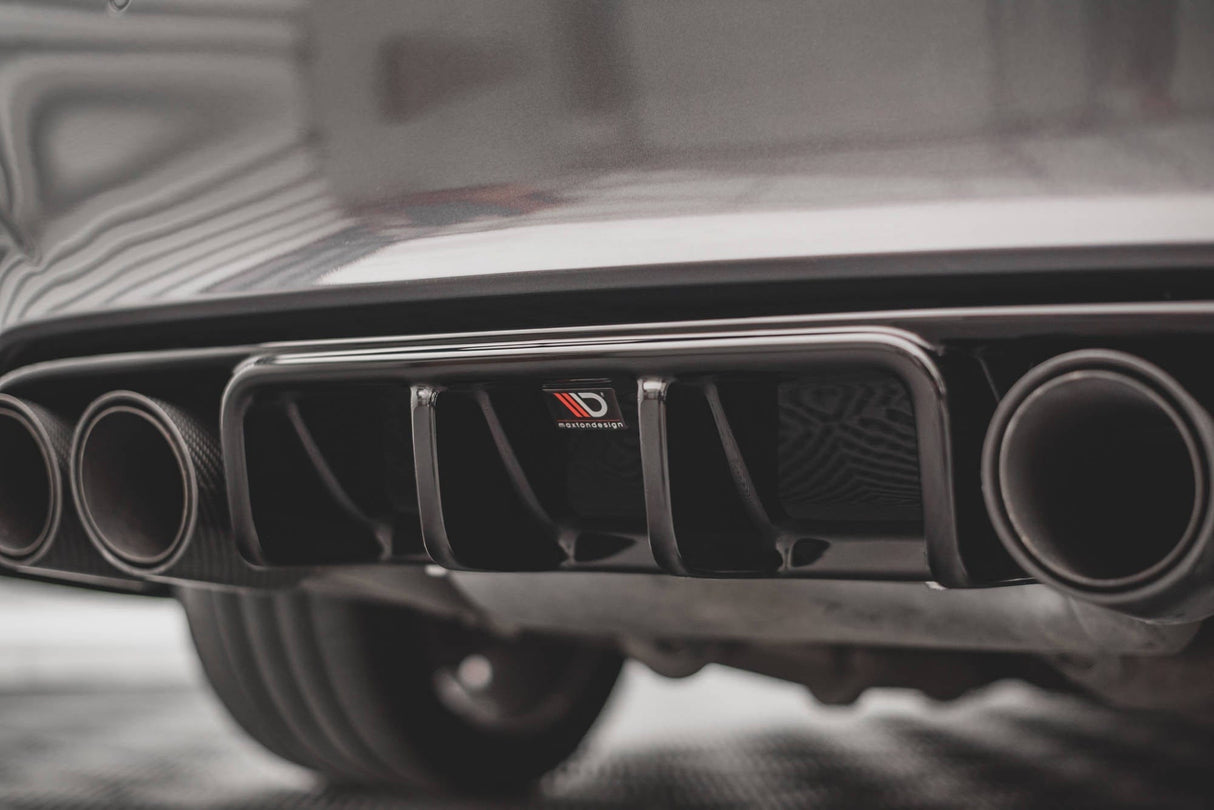 Maxton Design Rear Valance BMW M4 F82
