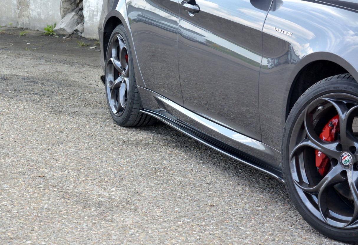 Maxton Design Side Skirts Diffusers Alfa Romeo Giulia Veloce