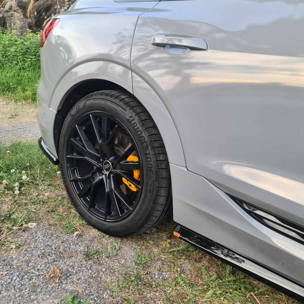 Maxton Design Side Skirts Diffusers Audi E-Tron S-Line