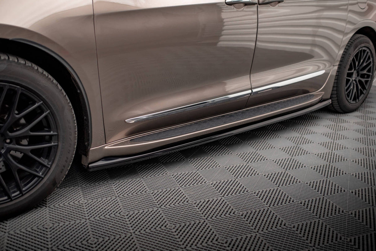 Maxton Design Side Skirts Diffusers Chrysler Pacifica MK2