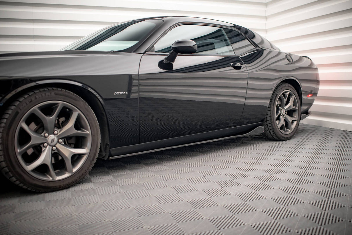 Maxton Design Side Skirts Diffusers Dodge Challenger RT MK3 Facelift