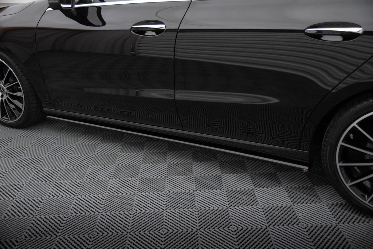 Maxton Design Side Skirts Diffusers Mercedes-Benz CLA C118