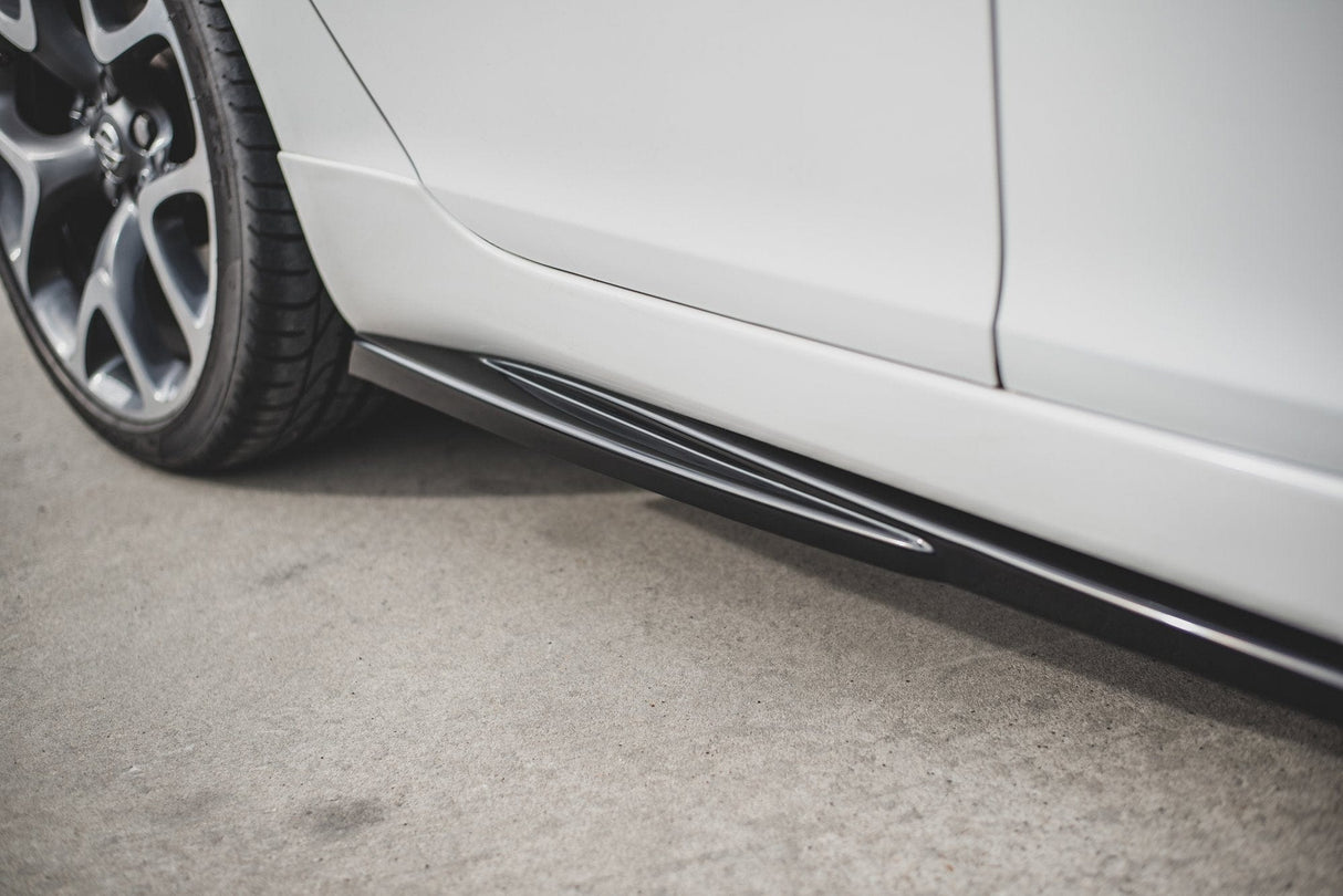 Maxton Design Side Skirts Diffusers Buick Regal GS