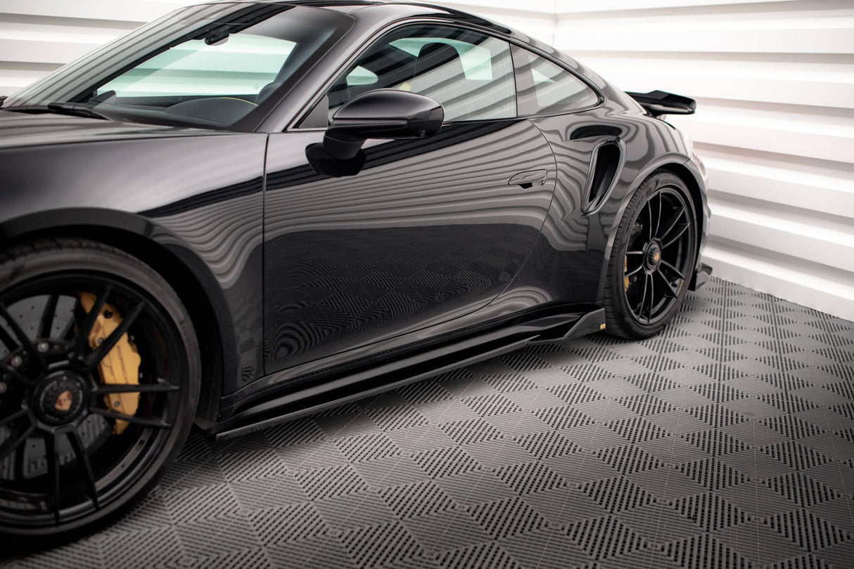 Maxton Design Side Skirts Diffusers Porsche 911 Turbo S 992