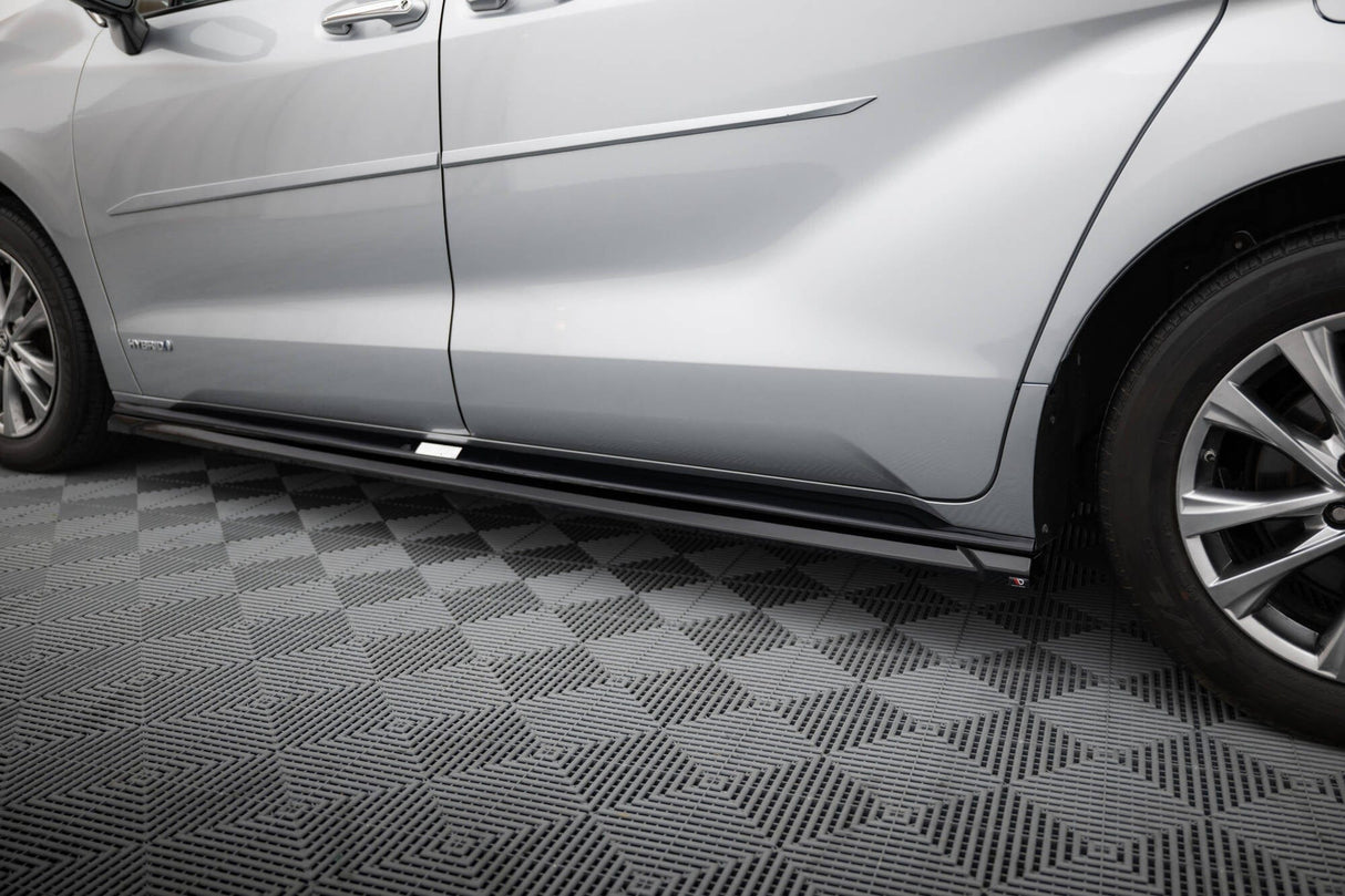 Maxton Design Side Skirts Diffusers Toyota Sienna MK4