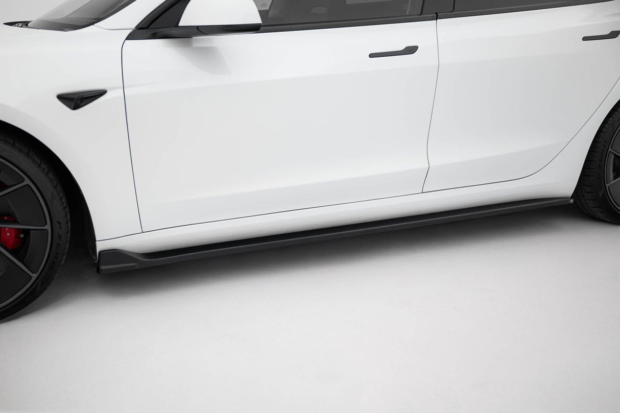 Maxton Design Side Skirts Diffusers V.2 Tesla Model 3