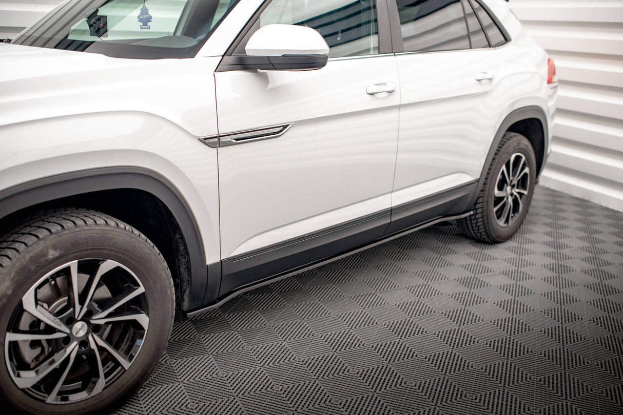 Maxton Design Side Skirts Diffusers VW Atlas Cross Sport