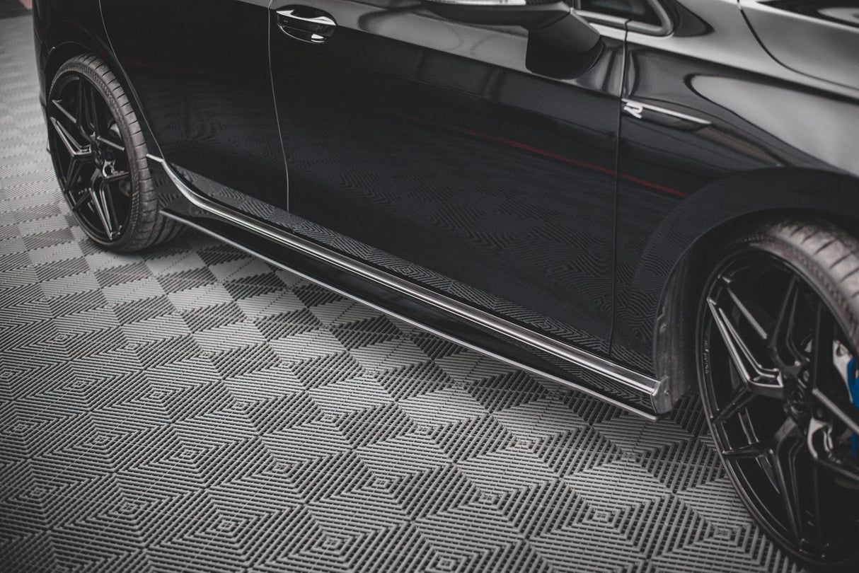 Maxton Design Street Pro Side Skirts Diffusers - VW Golf R Mk8