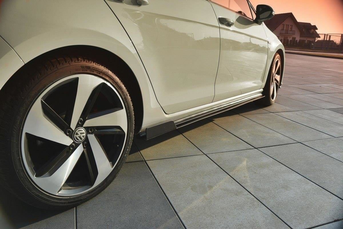 Maxton Design VW Golf Mk7 GTi (Facelift) - Racing Side Skirts Diffusers