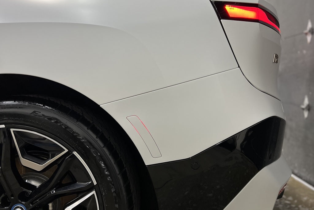 IND Painted Rear Reflector Set - BMW I20 IX