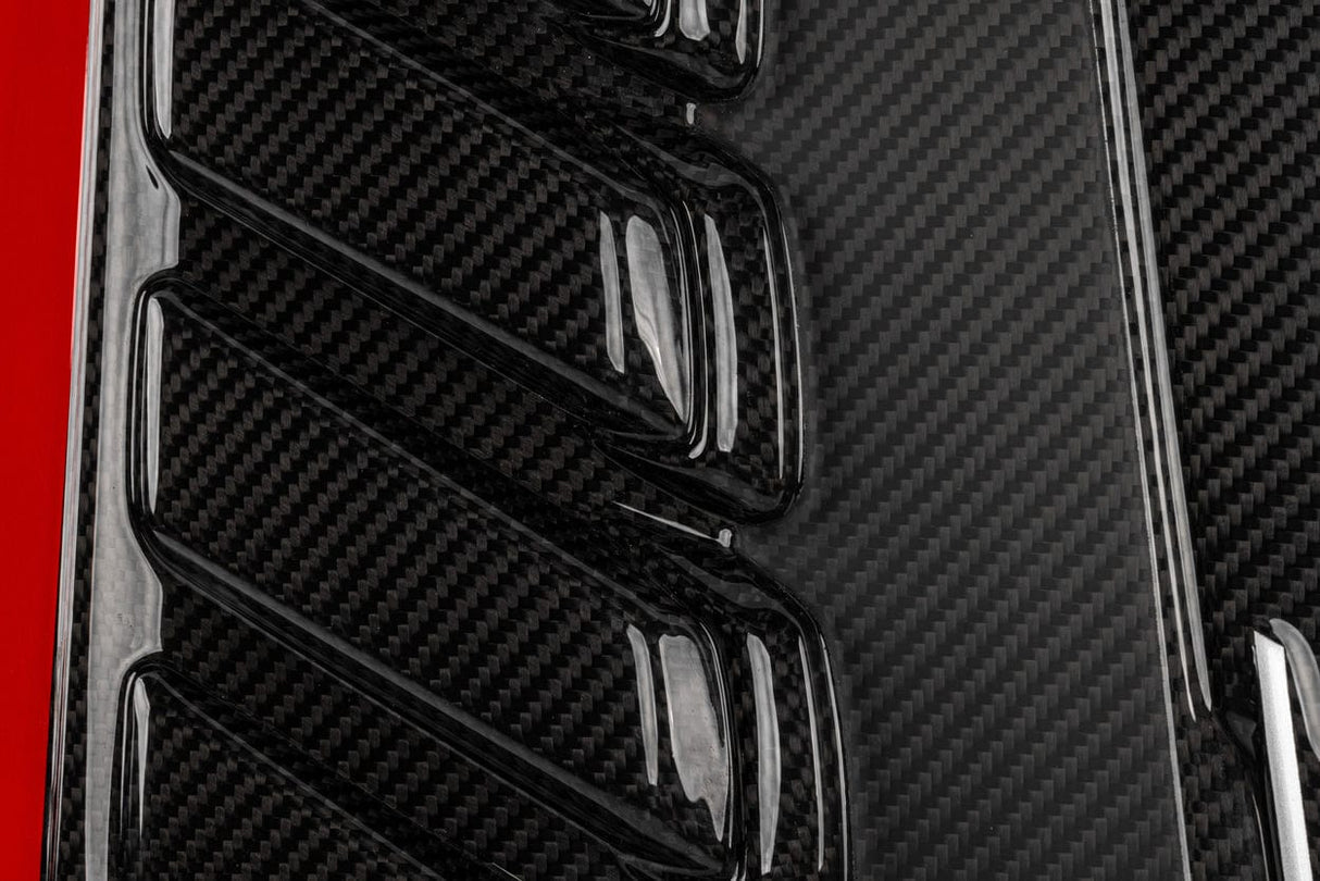 APR Engine Cover (Carbon Fiber) - Audi/Porsche / 4M / 2.9T / 3.0T / 4.0T / Q7 / Q8 / SQ7 / SQ8 / RSQ8 / Cayenne