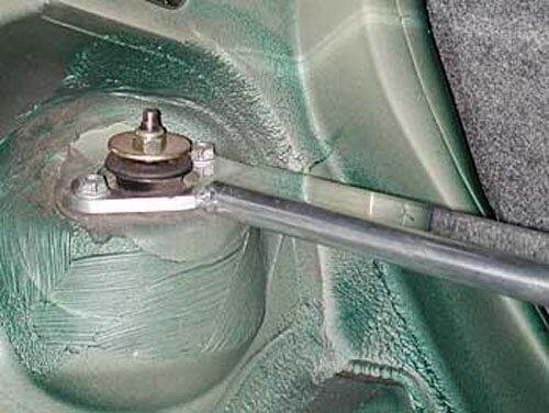 Racing Dynamics Rear Strut Brace - E46 BMW | 3-Series