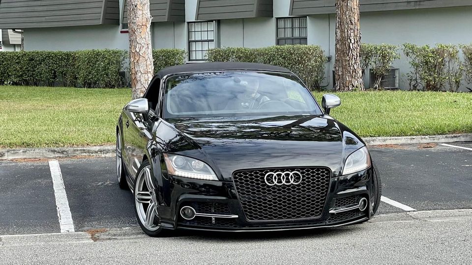 Audi TTRS Style Honeycomb Front Grille | (2008-2014) MK2 TT/TTS