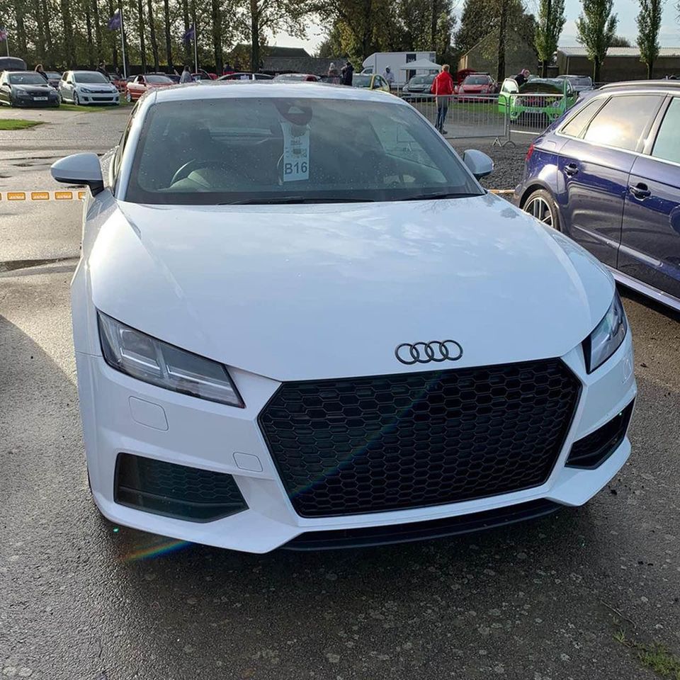 Audi TTRS Style Honeycomb Front Grille | (2015-2018) MK3 TT/TTS