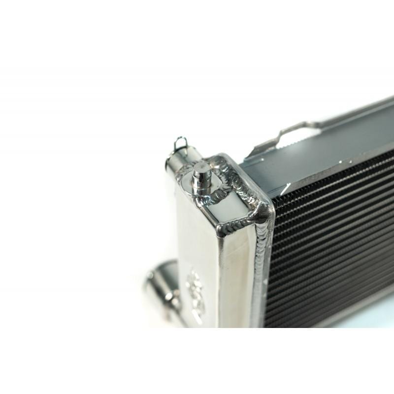 CSF Center Radiator / Porsche / 911 / Turbo / GT2 / GT3 / 996 / 997