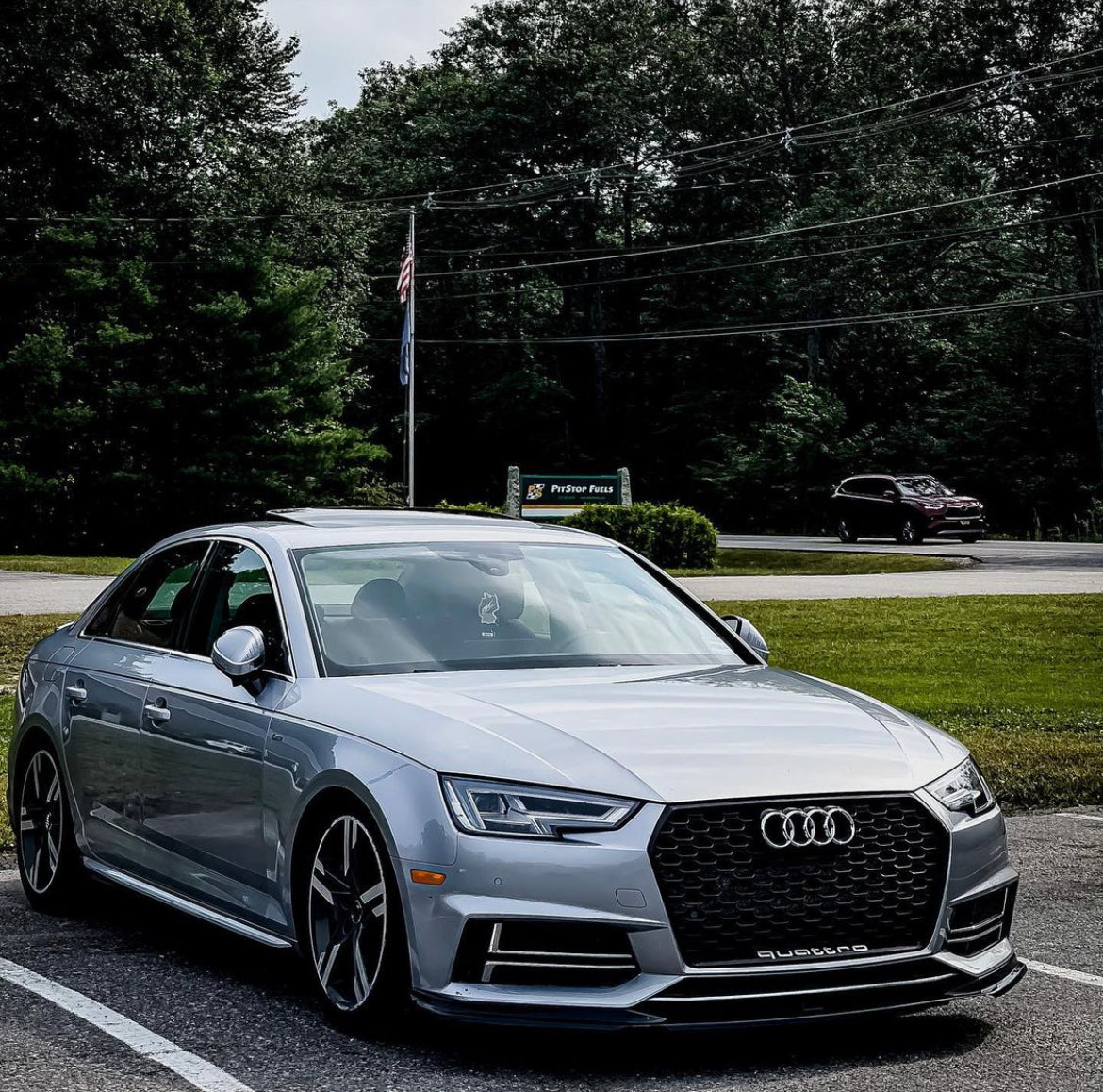 Audi RS4 Honeycomb Front Grille | (2017-2019) B9 A4/S4