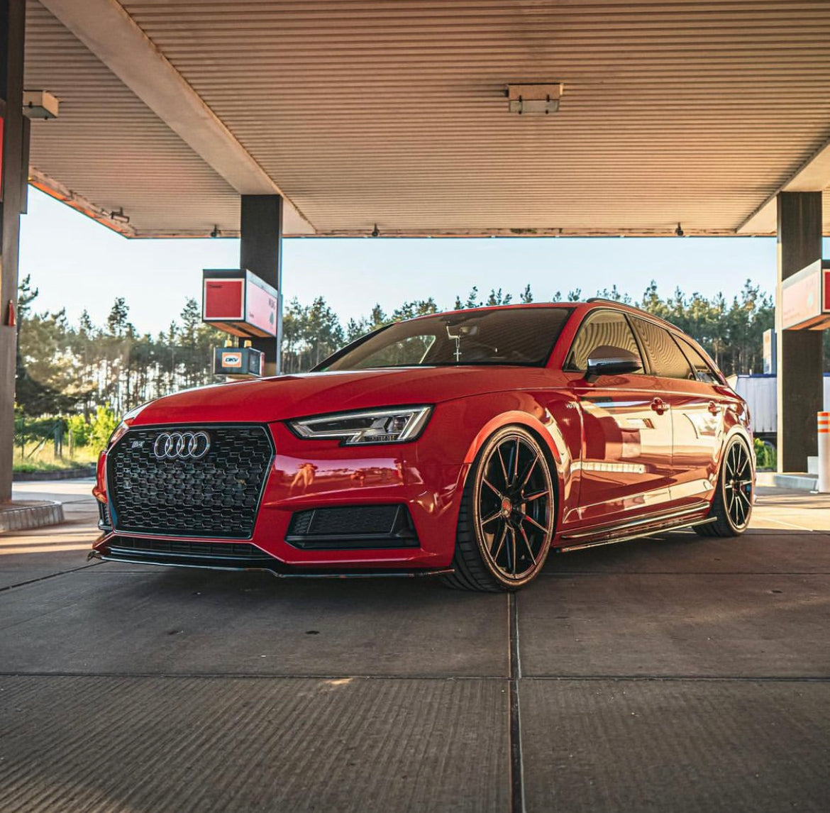 Audi RS4 Honeycomb Front Grille | (2017-2019) B9 A4/S4