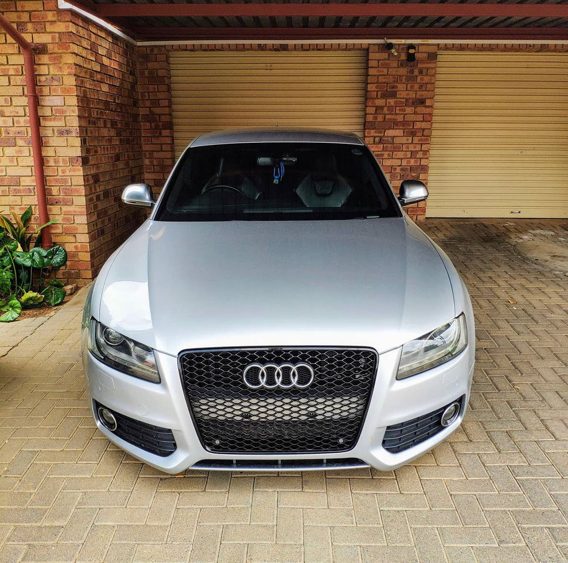 Audi RS5 Honeycomb Front Grille | (2008-2012) B8 A5/S5