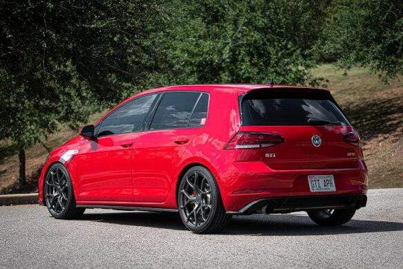 APR Roll-Control Coilover System - MQB FWD