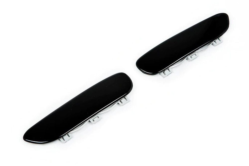 IND Painted Front Reflector Set - BMW / E46 / 330i ZHP