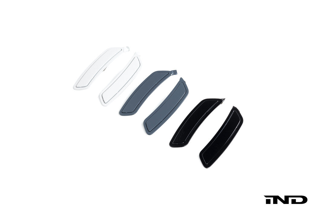 IND Painted Rear Reflector Set - BMW I20 IX