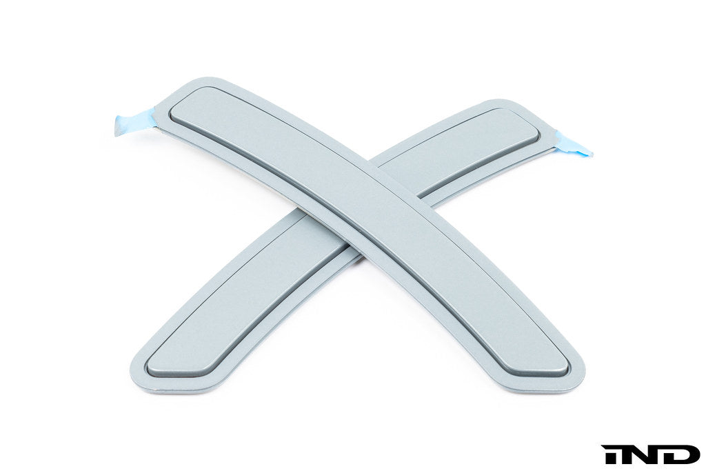 IND Painted Front Reflector Set - BMW U10 X2