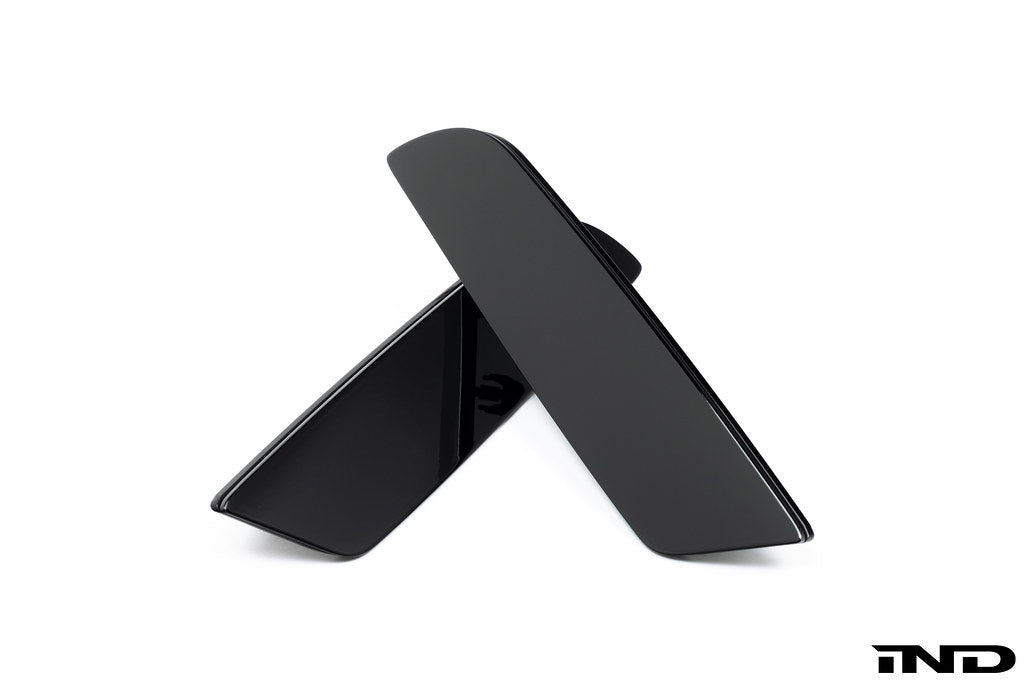 IND Painted Rear Reflector Set (Gloss Black) - BMW U11 X1 M35i