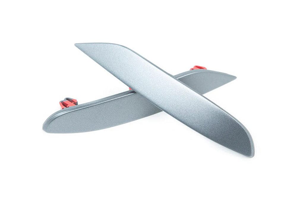 IND Painted Rear Reflector Set - BMW / F39 / X2