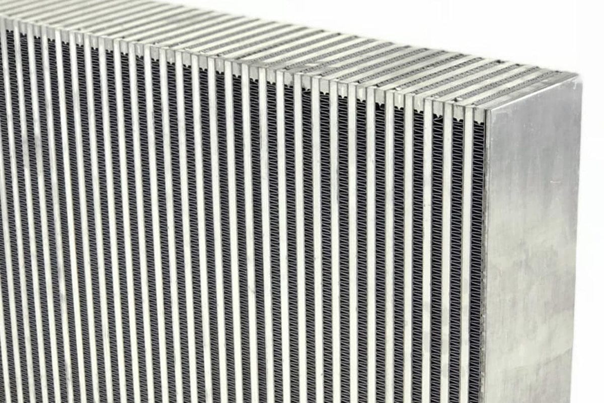 CSF Performance HP Bar & Plate Intercooler Core 22Lx14Hx4.5W - Vertical Flow / R35 GT-R Fitment