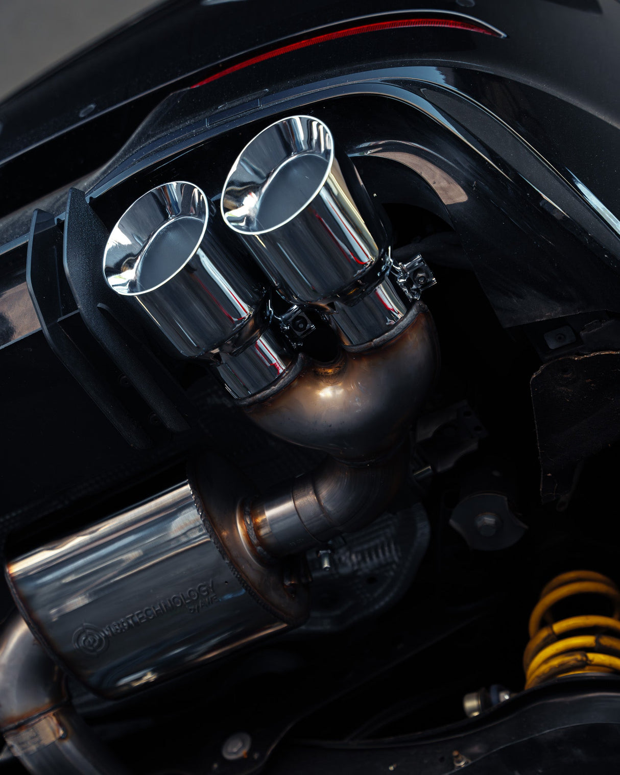 AWE Tuning Exhaust Suite - VW MK8 Golf R