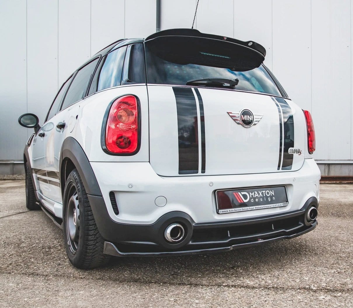 Maxton Design Central Rear Splitter MINI Countryman R60 S & JCW