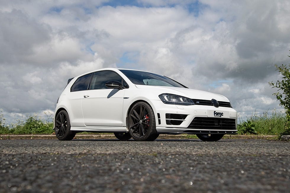 Forge Motorsport Race Intercooler - EA888 2.0 TSI Engine - VW/Audi / Mk7 / Golf R / GTI / S3 & More